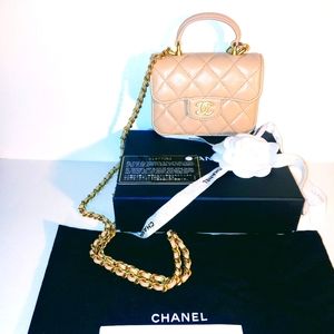 X SOLD X Chanel 21A Flap Coin Purse w/ Chain